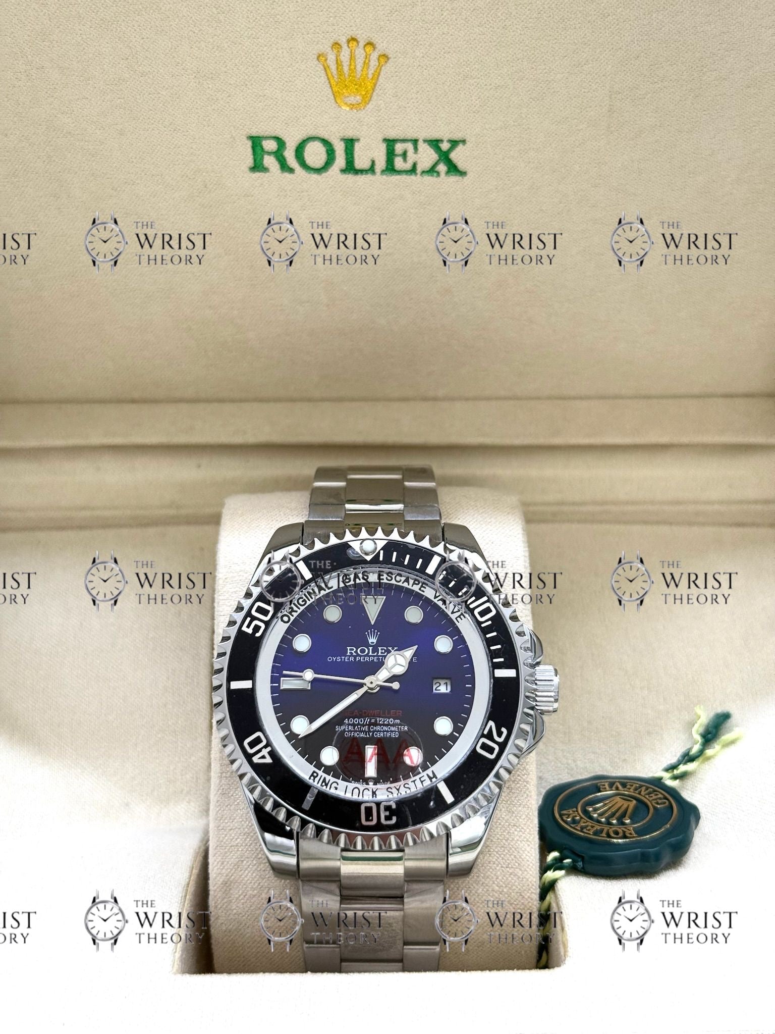 SEA-DWELLER silver , blue-black dial , oyster bracelet